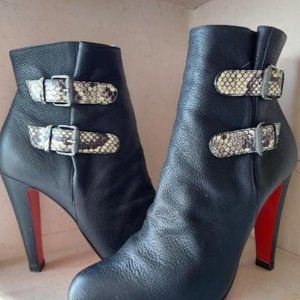 CHRISTIAN LOUBOUTIN Leather Buckle Red Sole Booties - Made in Italy - size 39.5